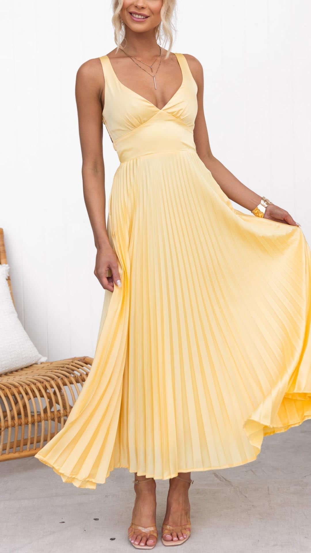 Sunray™ – Yellow Pleated V-Neck Maxi Dress